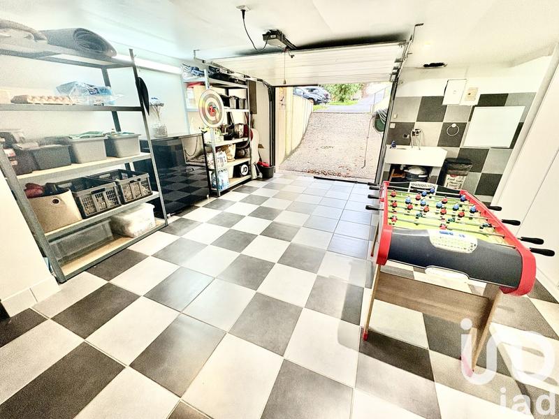 Maison - 137 m² - 8 pièces