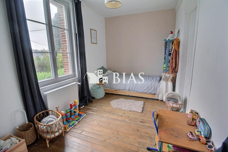 Maison - 170 m² - 9 pièces