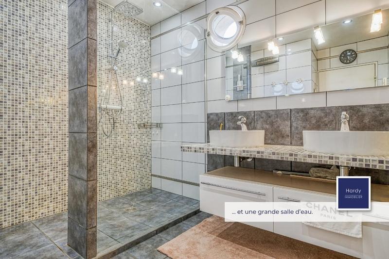 Maison contemporaine - 150 m² - 6 pièces