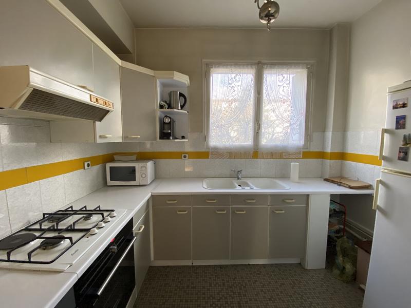 Appartement - 90 m² - 4 pièces