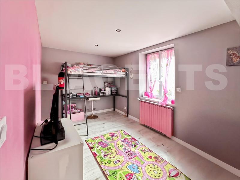 Maison - 117 m² - 7 pièces