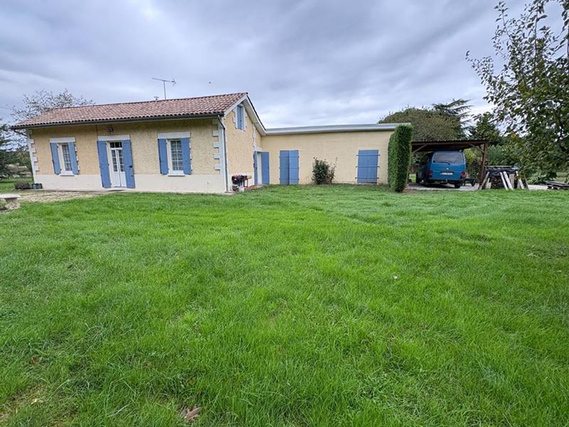 Maison - 90 m² - 5 pièces