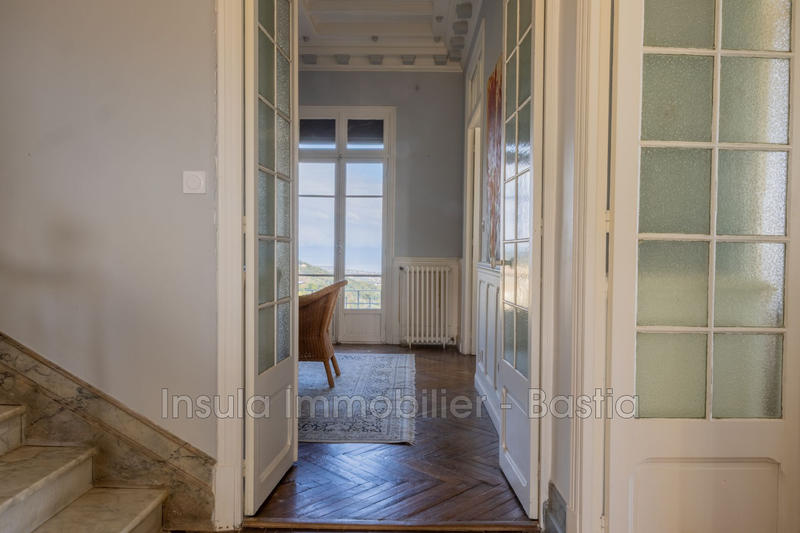 Maison de maîtres - 367 m² - 12 pièces