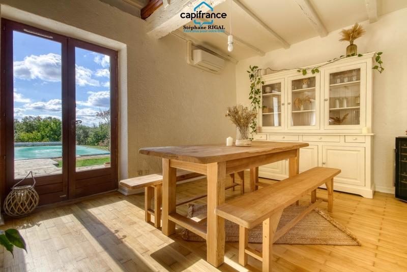 Propriété - 190 m² - 9 pièces