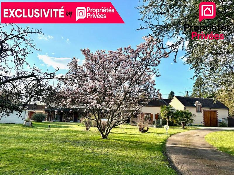 Maison - 210 m² - 8 pièces