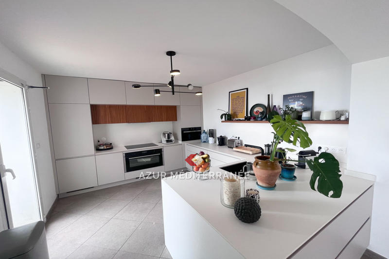 Maison - 145 m² - 5 pièces