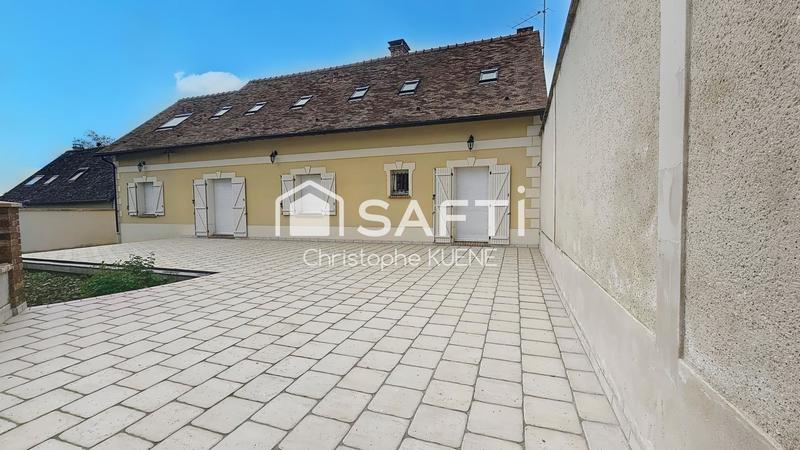 Maison - 218 m² - 9 pièces