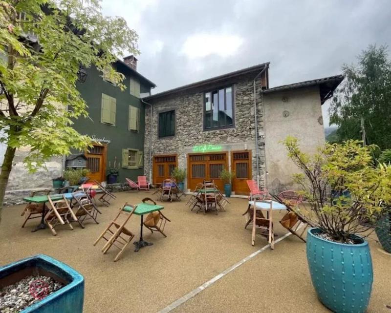 Maison chambre d'hôtes - 380 m²