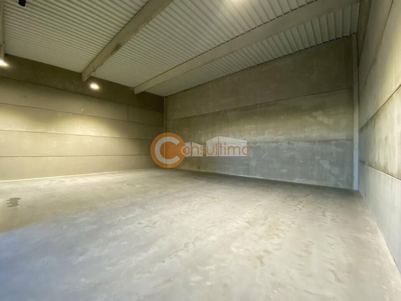 Local d'activité / Entrepôt - 450 m²