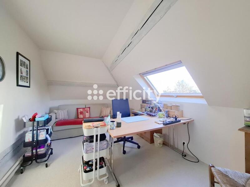 Demeure - 196 m² - 7 pièces