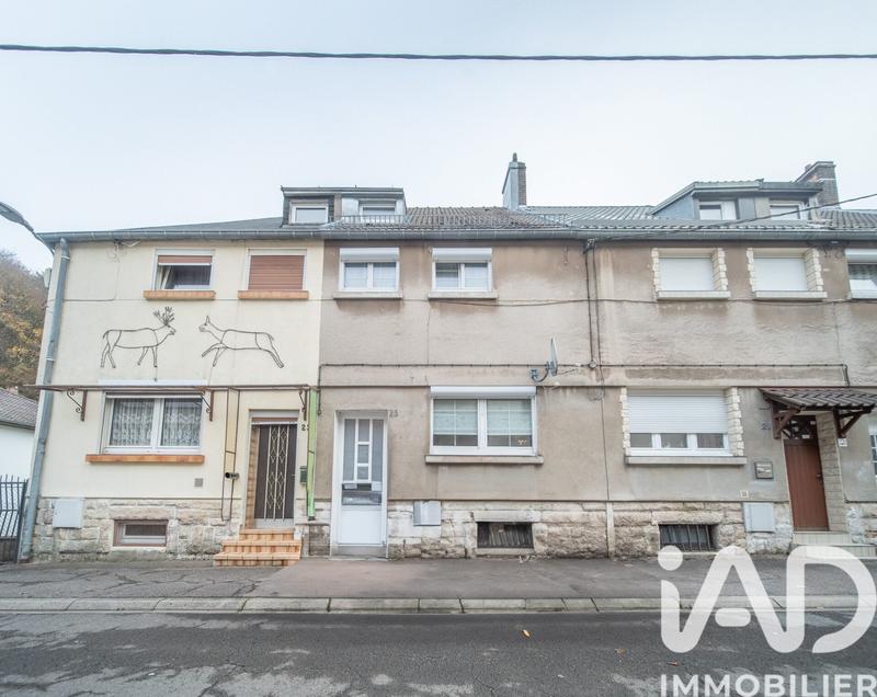 Maison - 90 m² - 5 pièces