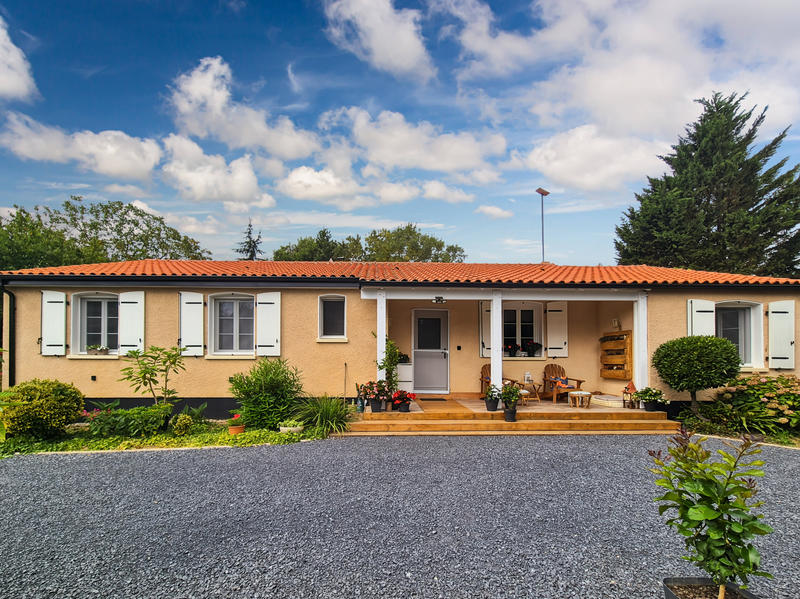 Maison - 138 m² - 6 pièces