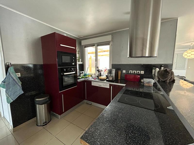 Maison - 98 m² - 4 pièces