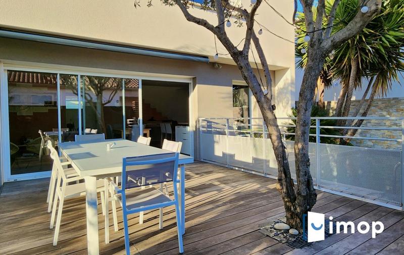 Villa - 90 m² - 4 pièces