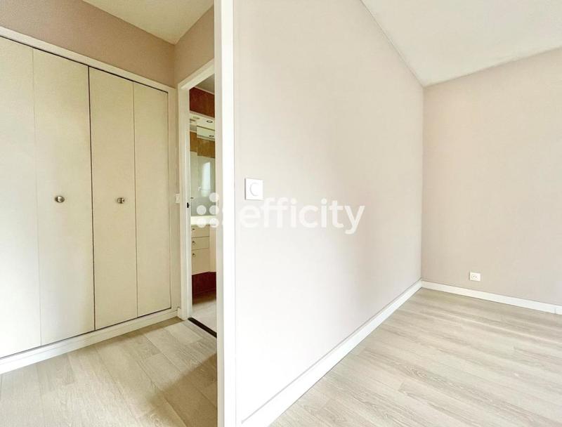 Maison - 140 m² - 7 pièces