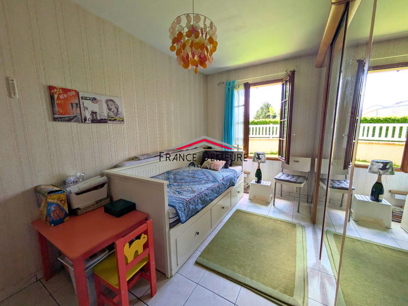 Maison - 100 m² - 6 pièces