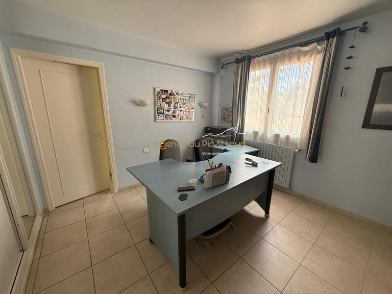 Villa - 166 m² - 6 pièces