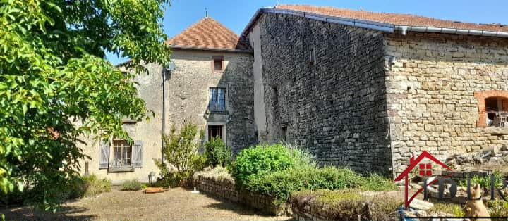 Maison de village - 137 m² - 5 pièces