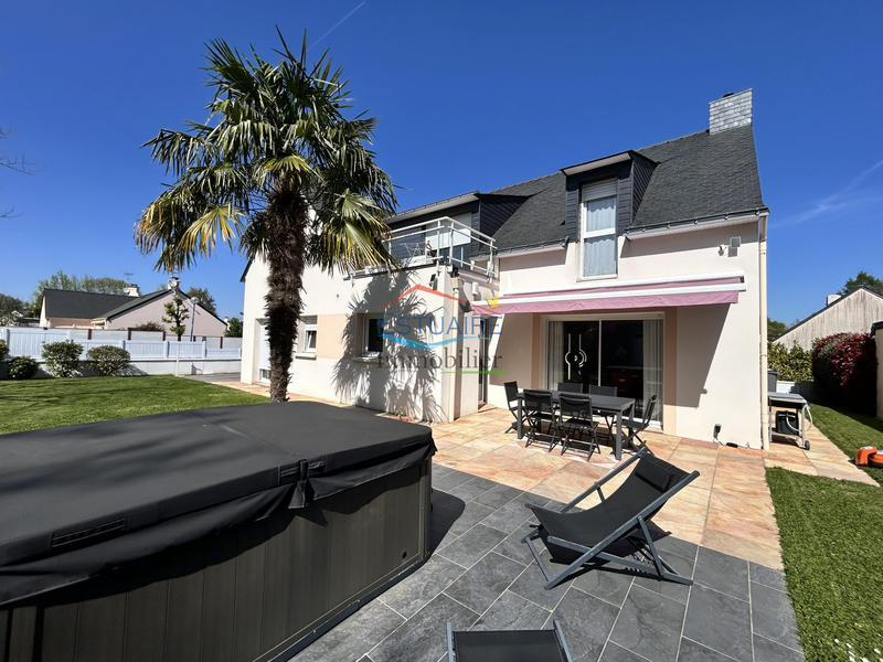 Maison - 170 m² - 7 pièces