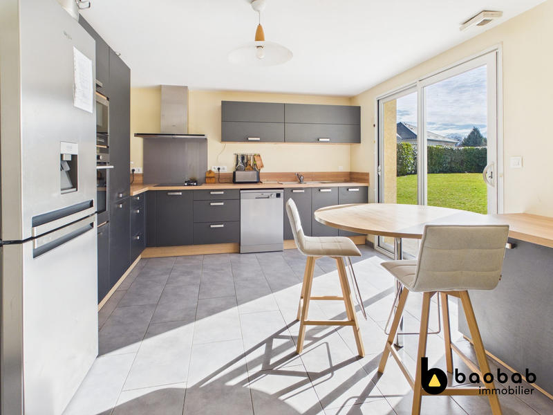 Maison - 192 m² - 5 pièces