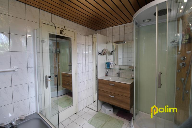 Maison - 166 m² - 6 pièces