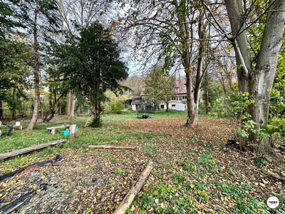 Maison - 284 m² - 12 pièces