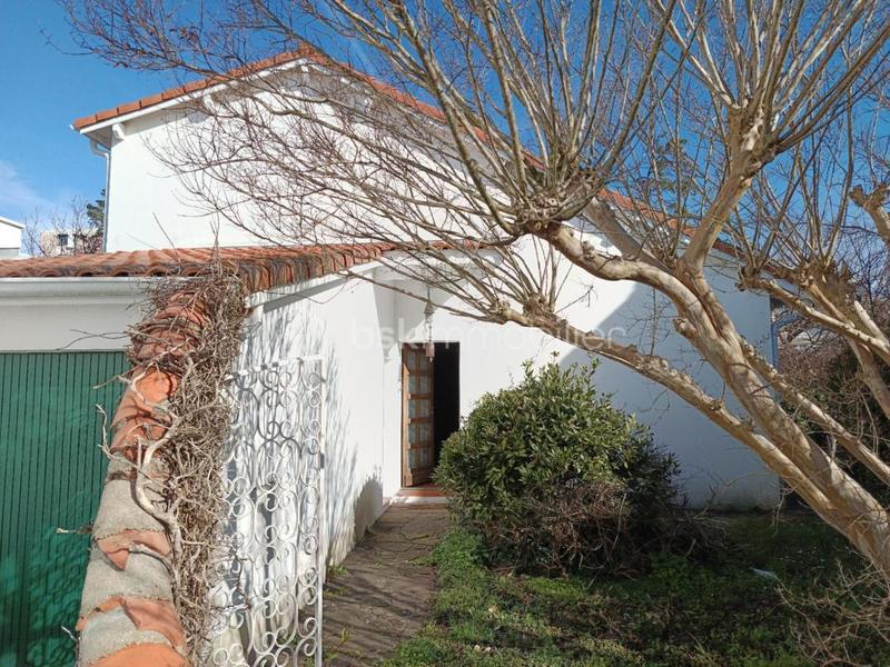 Maison traditionnelle - 107 m² - 5 pièces