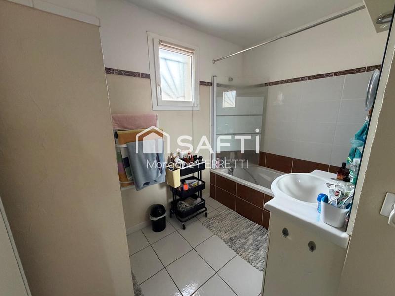 Maison - 90 m² - 4 pièces