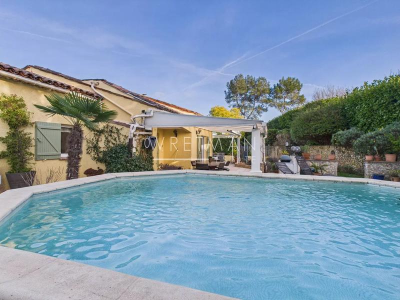 Maison - 161 m² - 6 pièces