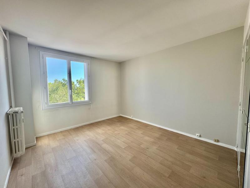 Appartement - 65 m² - 4 pièces