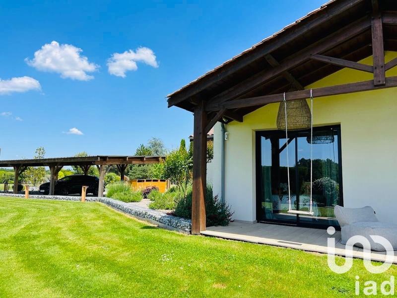 Maison de maîtres - 300 m² - 7 pièces