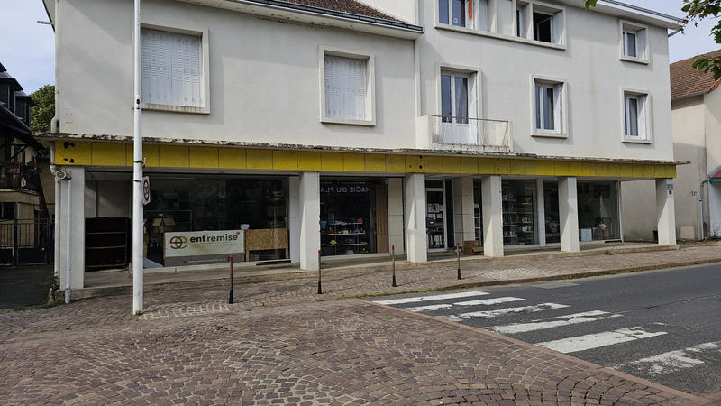 Local commercial - 96 m²