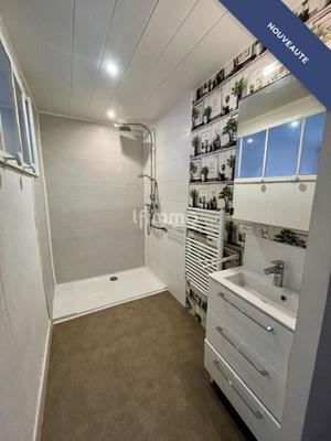 Demeure - 163 m² - 6 pièces