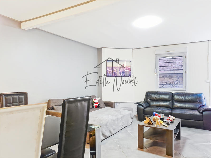 Appartement - 160 m² - 8 pièces