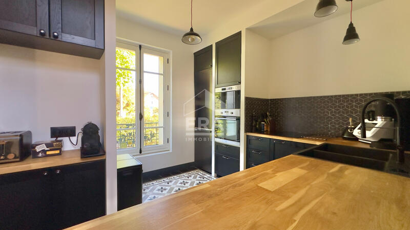 Maison - 131 m² - 8 pièces