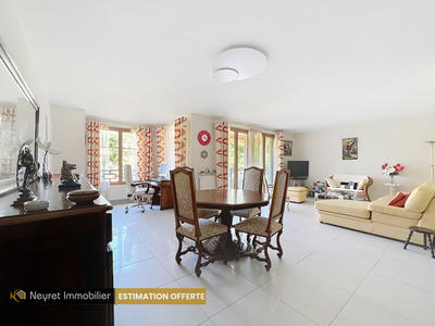 Appartement - 104 m² - 4 pièces