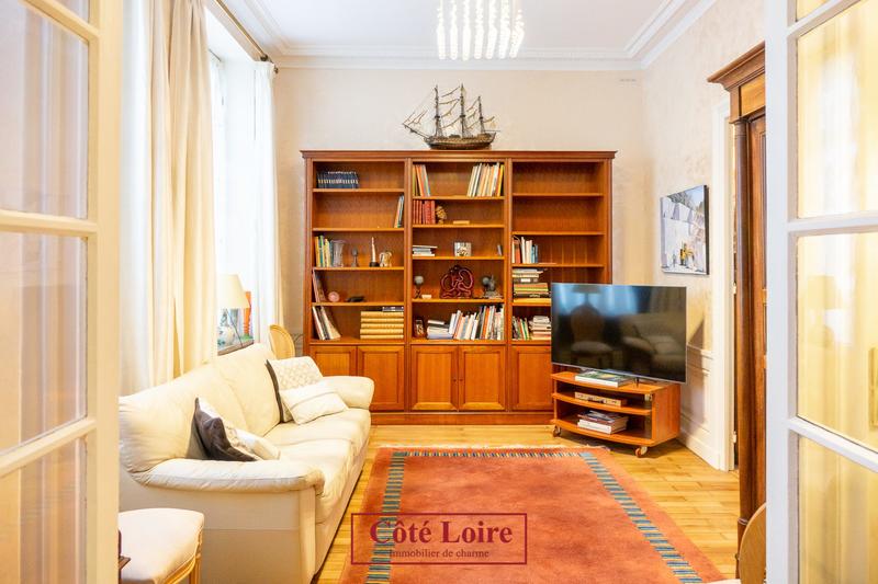 Maison ancienne - 261 m² - 11 pièces