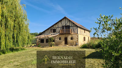 Maison - 200 m² - 4 pièces