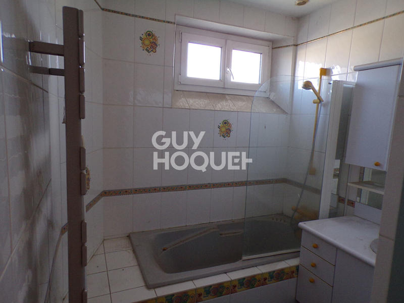 Maison - 165 m² - 6 pièces