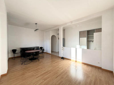 Appartement - 85 m² - 4 pièces