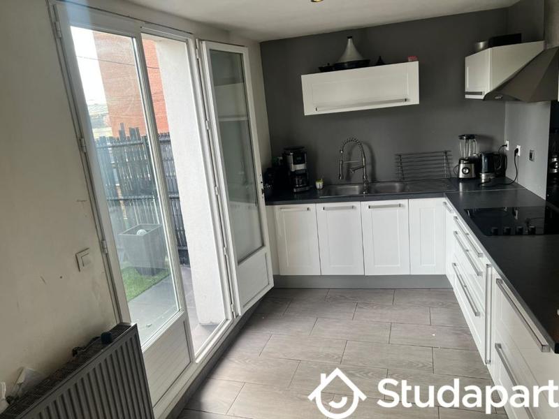 Chambre - 9 m² - 1 pièce