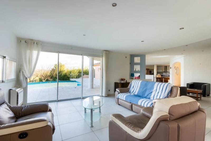 Maison d'architecte - 320 m² - 9 pièces