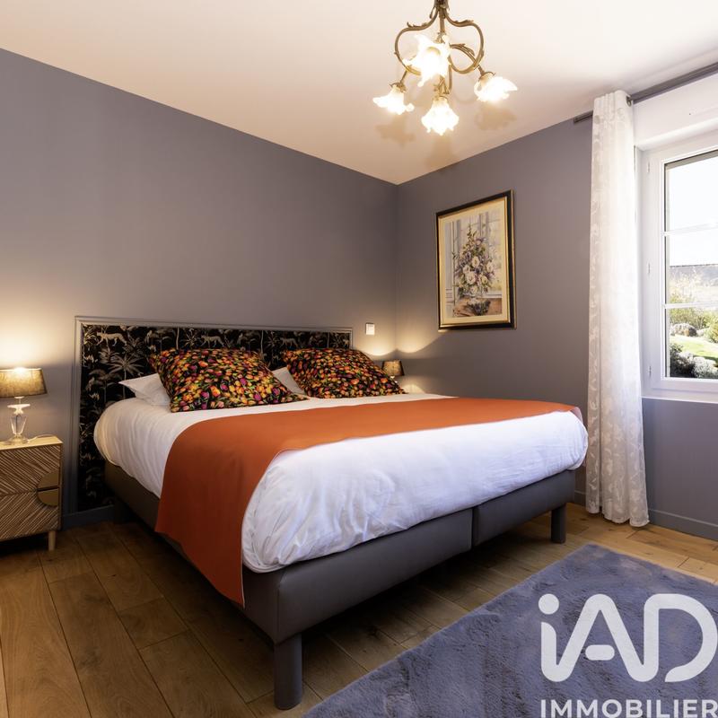 Maison - 332 m² - 10 pièces