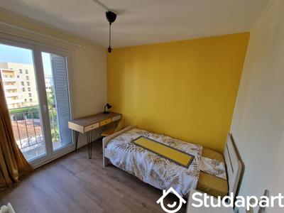 Chambre - 11 m² - 1 pièce