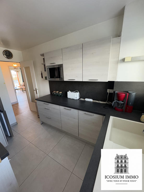 Appartement - 92 m² - 4 pièces