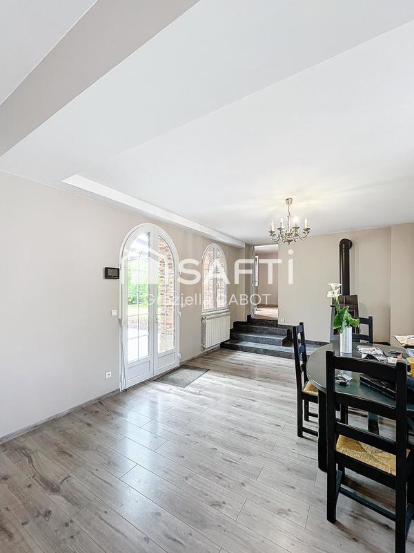 Maison de maîtres - 352 m² - 8 pièces