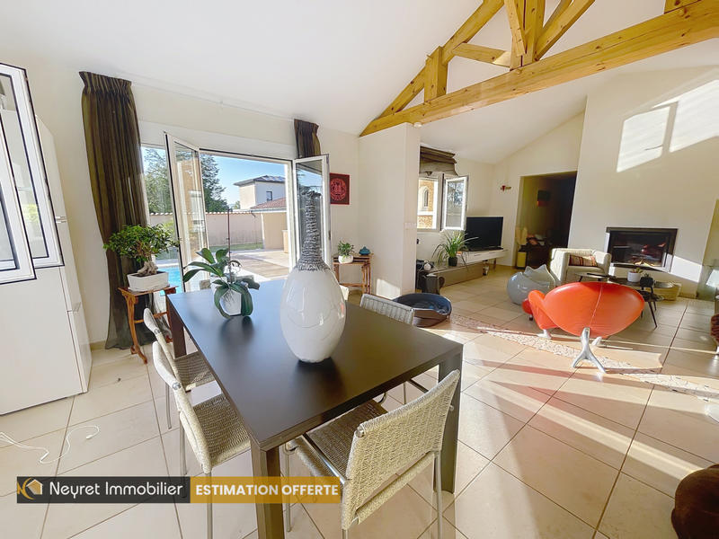 Maison - 175 m² - 7 pièces