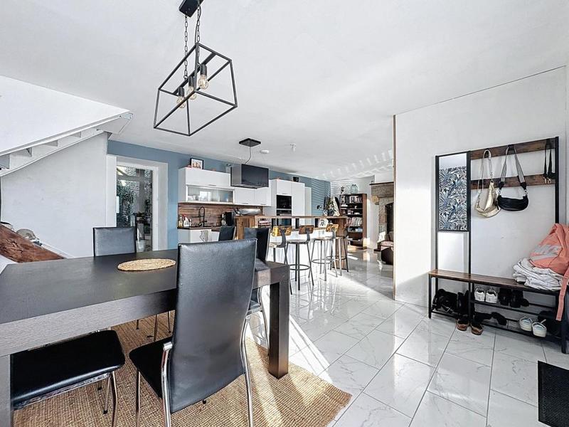 Maison - 135 m² - 7 pièces