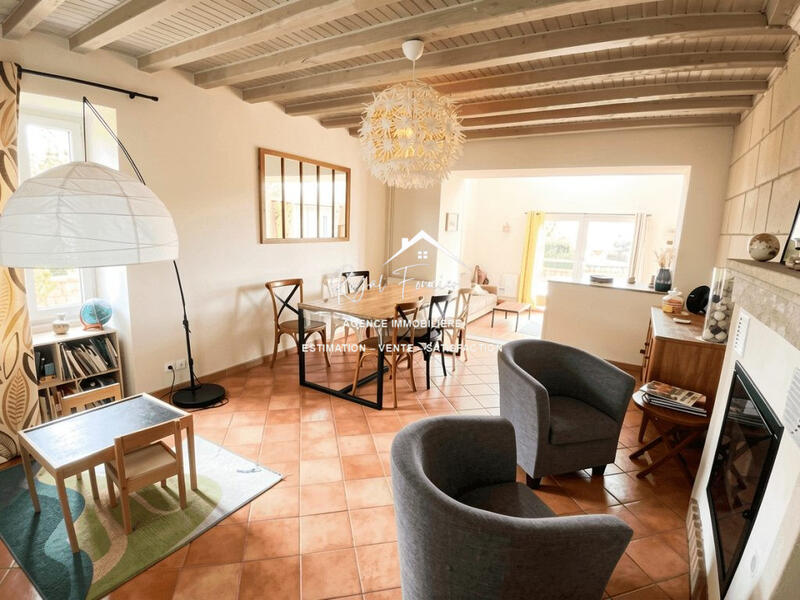 Maison ancienne - 166 m² - 7 pièces