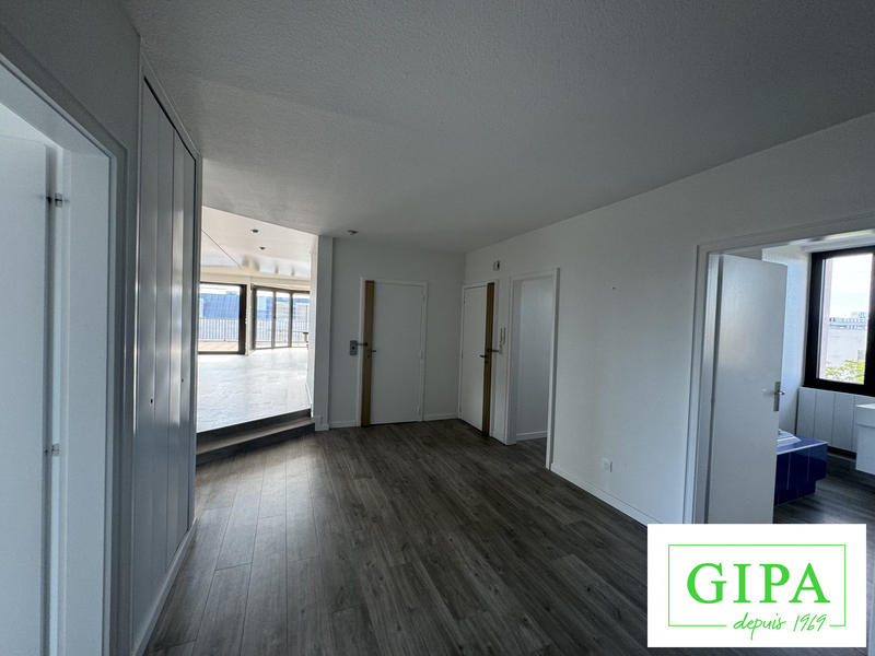 Appartement - 193 m² - 3 pièces